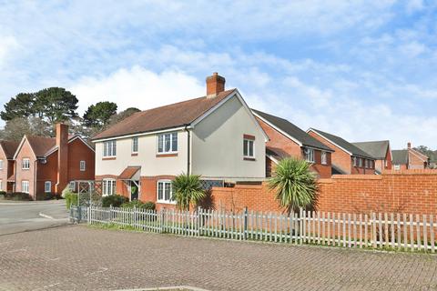 4 bedroom detached house for sale, Paddocks Way, Ferndown, BH22