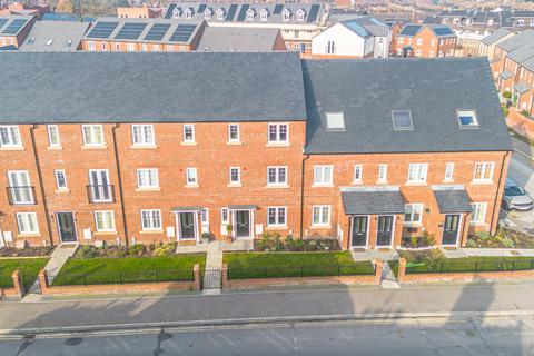 4 bedroom terraced house for sale, York YO30