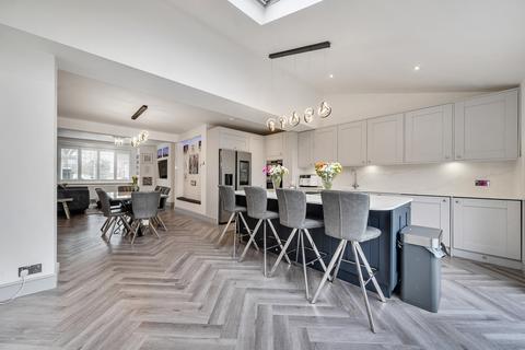 4 bedroom terraced house for sale, Greenway, Chislehurst