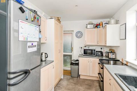 undefined, Almond Road, Southampton, Hampshire, SO15