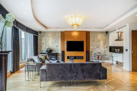 2 bedroom flat to rent, Queenstown Road, London, SW11