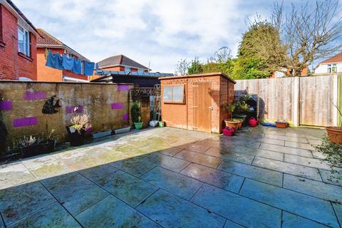 3 bedroom semi-detached house for sale, Holland Place, Southampton, Hampshire, SO16