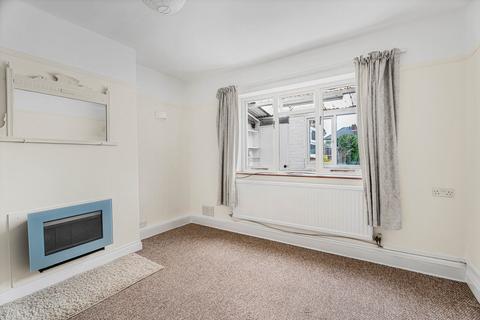 3 bedroom semi-detached house for sale, Laburnum Crescent, Kidlington, OX5