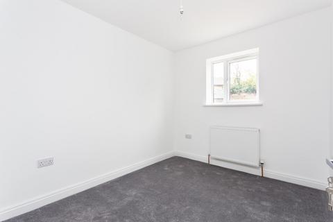 2 bedroom flat to rent, London, E6