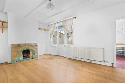 3 bedroom terraced house for sale, Manor Gardens, London W3