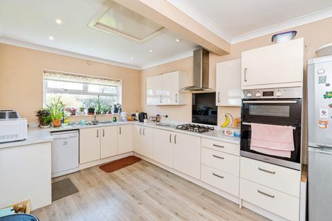 2 bedroom bungalow for sale, Northlands Road, Totton, Southampton, Hampshire, SO40