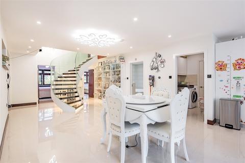 4 bedroom detached house for sale, Ashfield Lane, Chislehurst