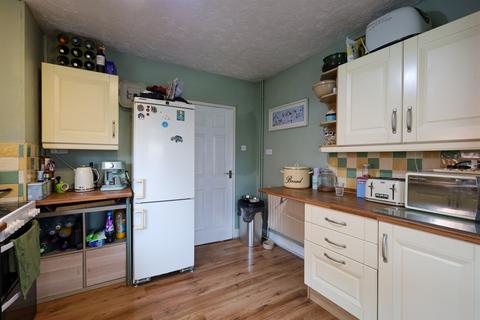 3 bedroom semi-detached house for sale, Church Road, PE21