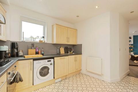 2 bedroom flat for sale, Nevill Street, Tunbridge Wells, Kent, TN2