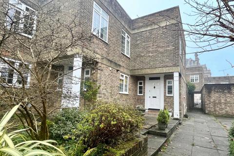 undefined, Somerville Gardens, Tunbridge Wells, Kent, TN4
