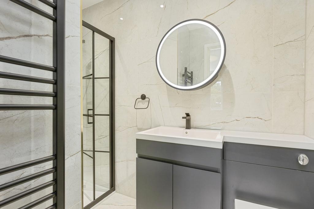 Ensuite