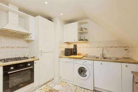 2 bedroom flat for sale, Addison Road, Tunbridge Wells, Kent, TN2