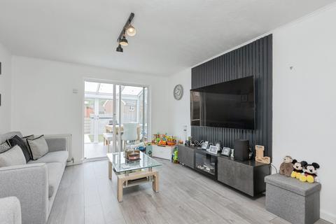 2 bedroom terraced house for sale, Green Way, Tunbridge Wells, Kent, TN2