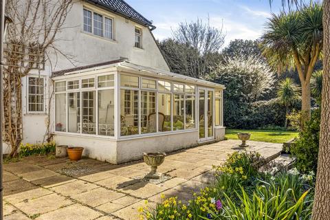 4 bedroom detached house for sale, Bodiam Avenue, Goring-By-Sea, Worthing