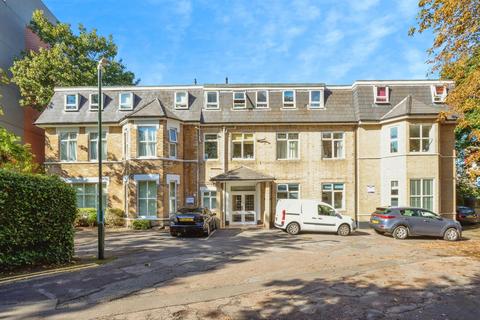 Wootton Mount, Bournemouth, Dorset, BH1