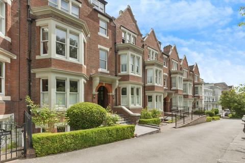 London Road, Tunbridge Wells, Kent, TN1