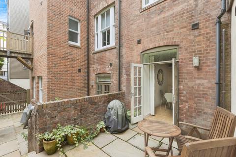 2 bedroom flat for sale, London Road, Tunbridge Wells, Kent, TN1