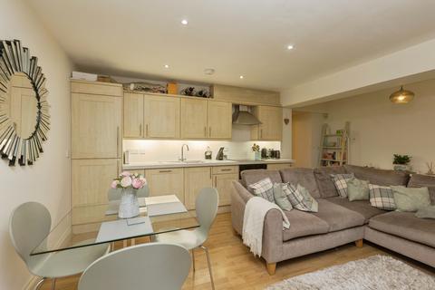 2 bedroom flat for sale, London Road, Tunbridge Wells, Kent, TN1