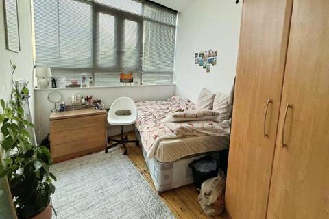 2 bedroom apartment to rent, Millwright, Leeds LS2