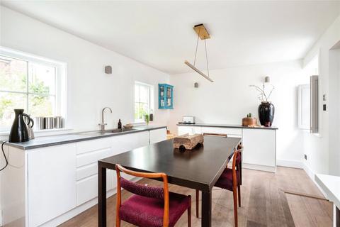 2 bedroom detached house for sale, Market Street, Tunbridge Wells, Kent, TN2