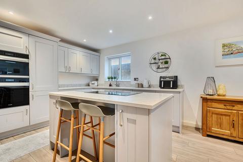 5 bedroom detached house for sale, Trefloyd Close, Kelly Bray PL17