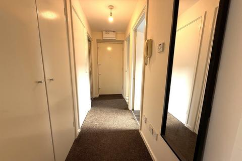 1 bedroom apartment to rent, Felixstowe Court, E16