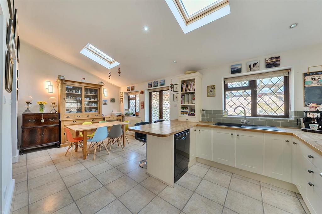 Kitchen/Breakfast/Family Room
