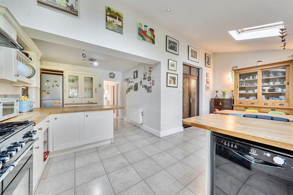 Kitchen/Breakfast/Family Room