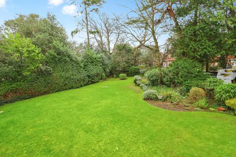 1 bedroom flat for sale, Richmond Park Road, Bournemouth, Dorset, BH8