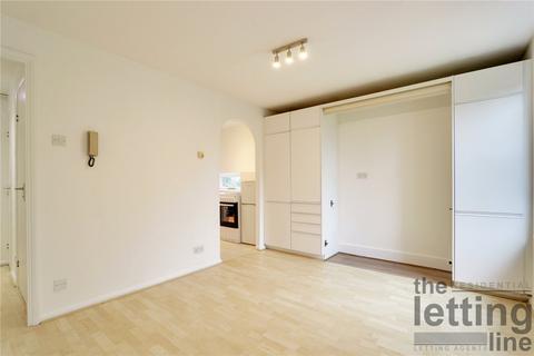 Studio to rent, Pilgrims Close, London, N13