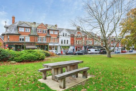 2 bedroom flat for sale, Station Road, Ashley Cross, Lower Parkstone, Poole, BH14