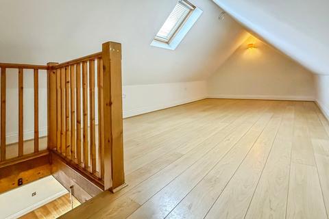 2 bedroom flat for sale, Station Road, Ashley Cross, Lower Parkstone, Poole, BH14