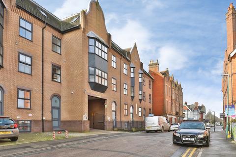 1 bedroom flat for sale, Norwich Avenue West, Bournemouth, Dorset, BH2
