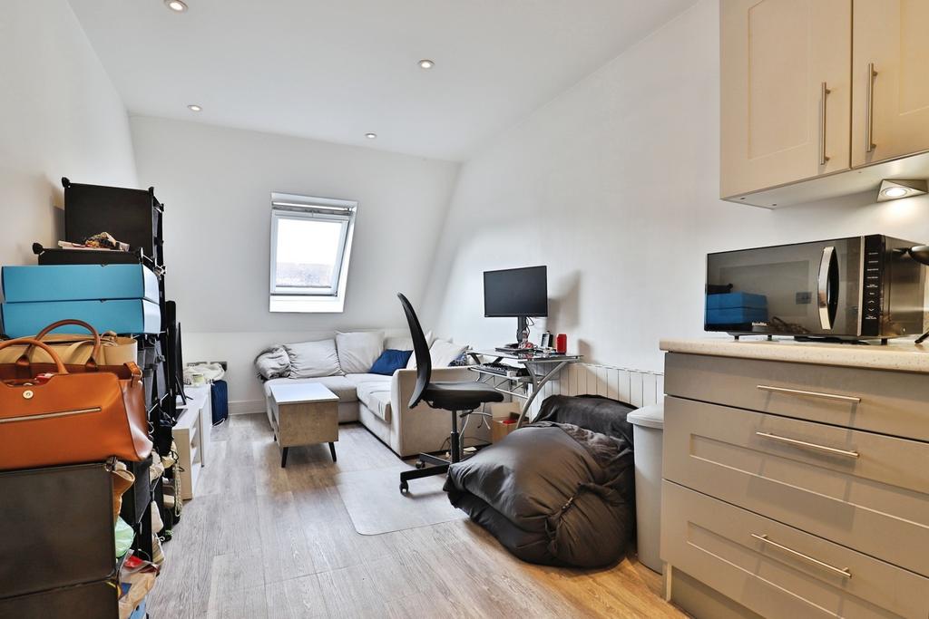 Lounge/Kitchen