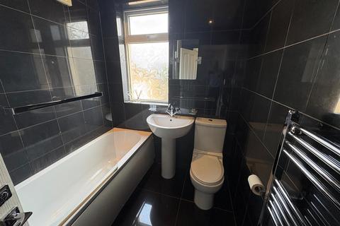 3 bedroom semi-detached house for sale, Welbeck Drive, Horton Bank Top,
