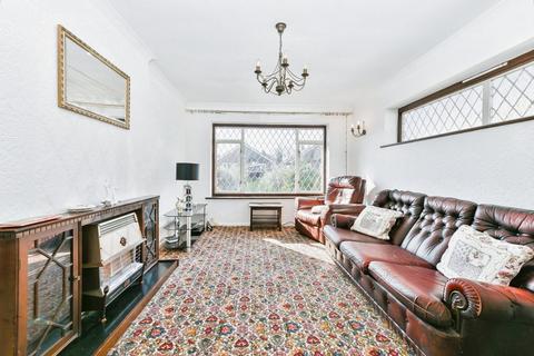 2 bedroom detached bungalow for sale, Wheatley Grove, Nottingham NG9