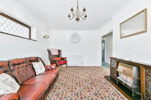 2 bedroom detached bungalow for sale, Wheatley Grove, Nottingham NG9