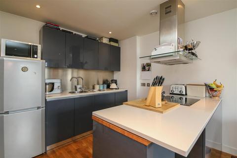 2 bedroom apartment to rent, Vantage Quay, Brewer Street, Manchester