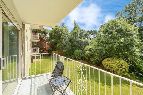 2 bedroom flat for sale, Boscombe Spa Road, BOURNEMOUTH, Dorset, BH5