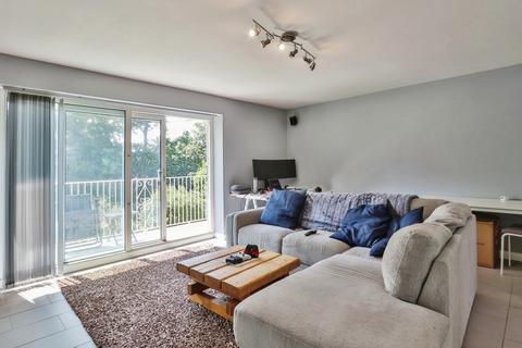 2 bedroom flat for sale, Boscombe Spa Road, BOURNEMOUTH, Dorset, BH5