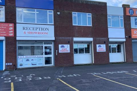 Warehouse to rent, Cater Rd Bristol BS13 7TW