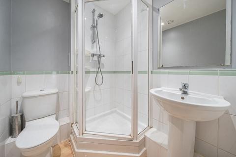 2 bedroom flat to rent, Victoria Road, Acton, London, W3