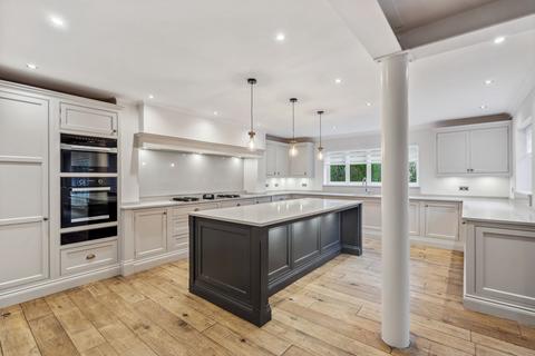 undefined, Chiltern Hills Road, Beaconsfield, HP9