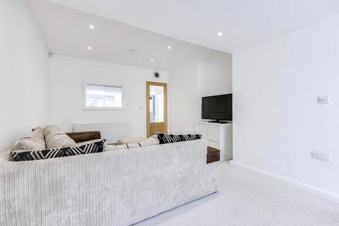 undefined, Moseley Wood Croft, Leeds, West Yorkshire, LS16