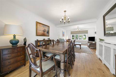 undefined, Heathside, Esher, Surrey, KT10