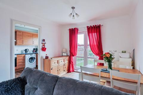 2 bedroom flat for sale, Newfoundland Drive, Poole, Dorset, BH15