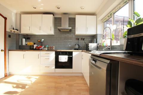 4 bedroom detached house for sale, Yateley Drive, Barton Seagrave, Kettering, Northamptonshire, NN15