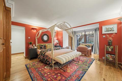 3 bedroom apartment for sale, Lindfield Gardens, Hampstead, London NW3