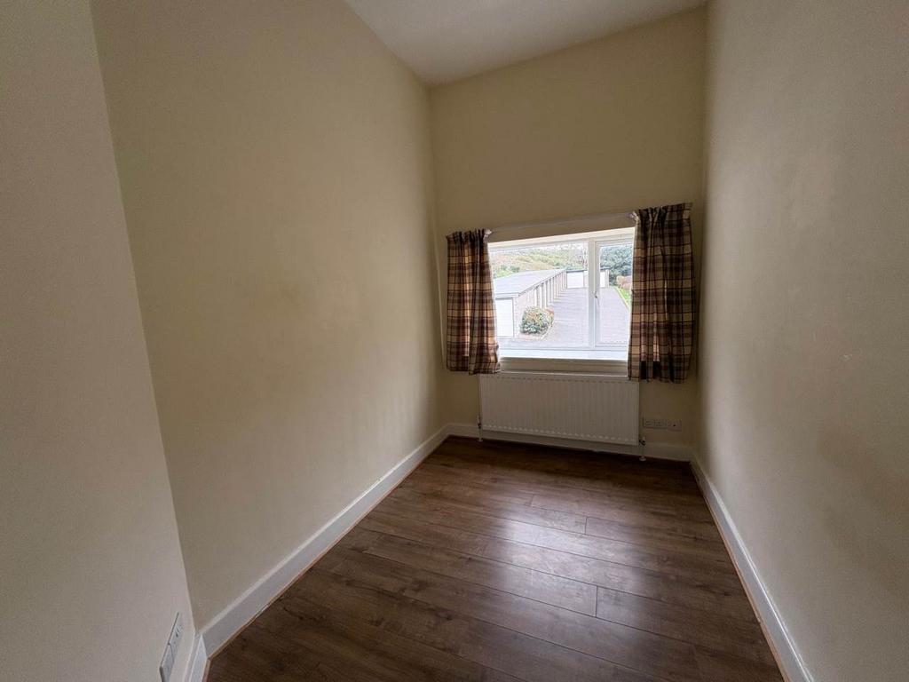 Leawood court 7 bed