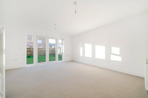 2 bedroom semi-detached house for sale, Southampton Road, Titchfield, Fareham, Hampshire, PO14